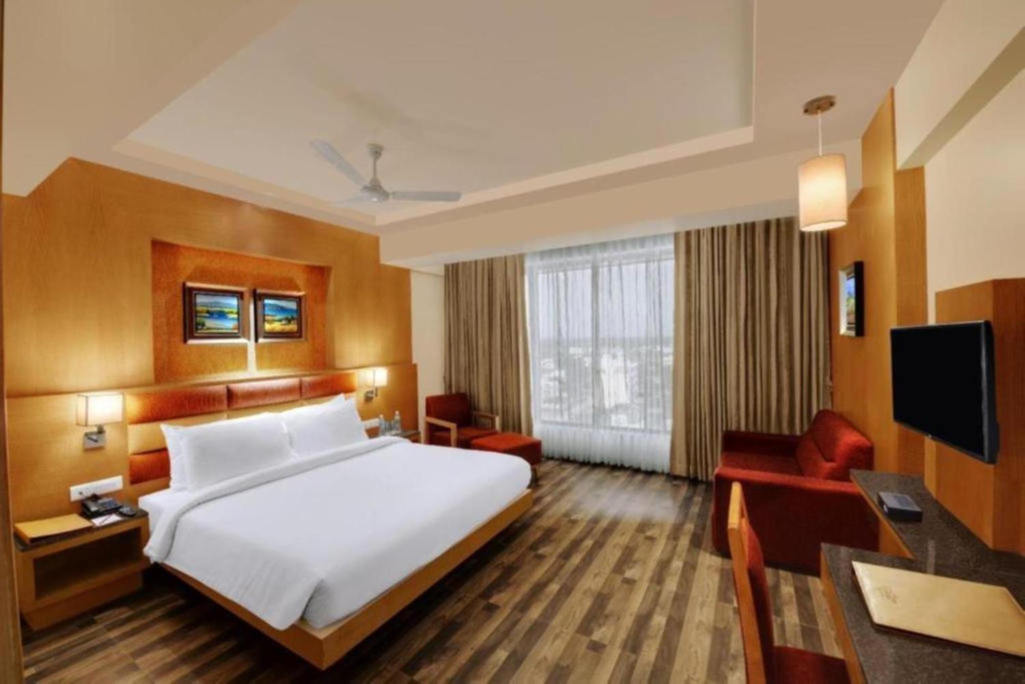 Hotel Seven Inn Near Delhi Airport Nova Deli Exterior foto